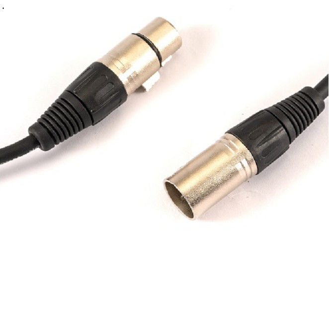 كابلات الميكروفون XLR السوداء الذكور إلى الإناث